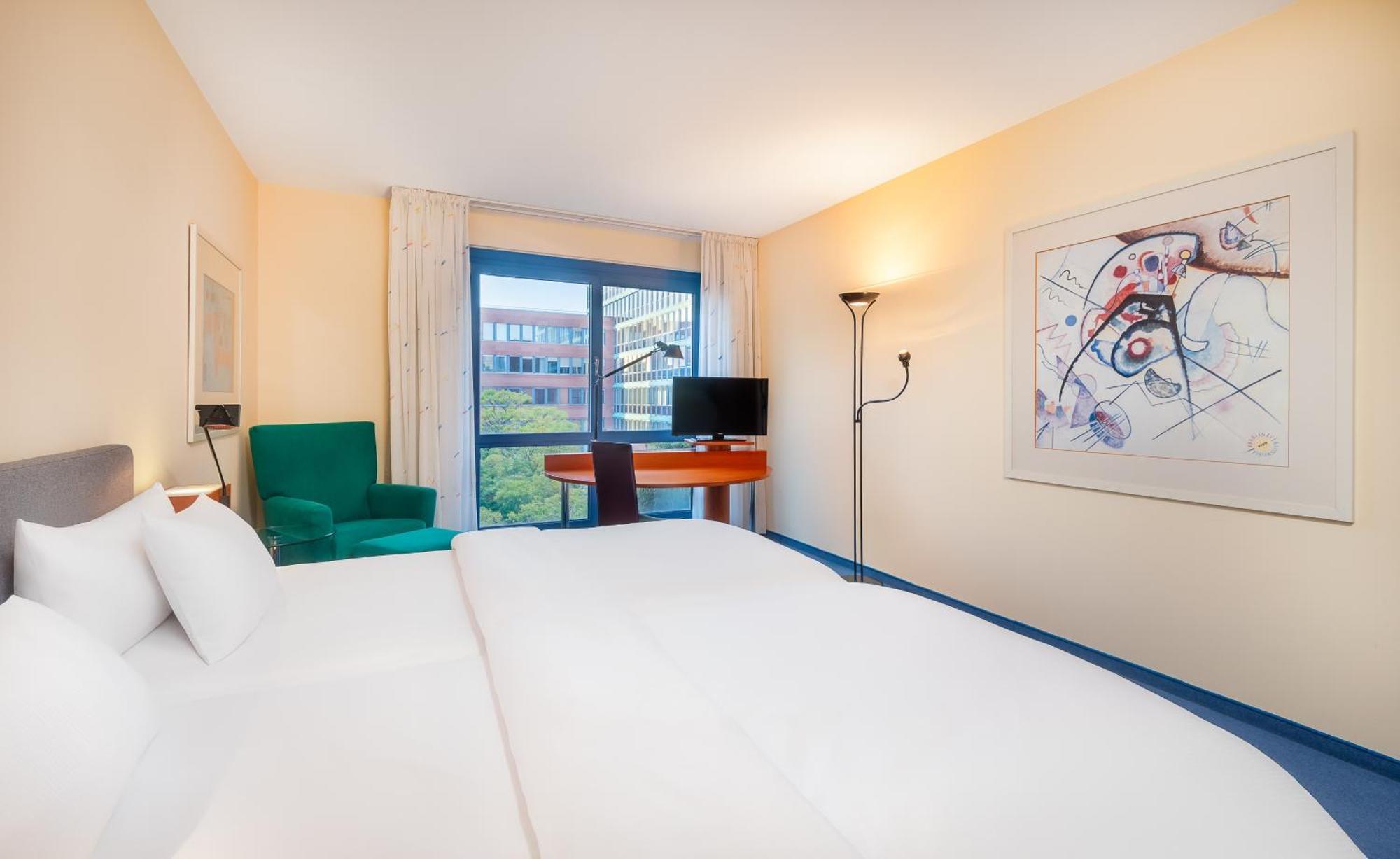 Radisson Blu Fuerst Leopold Hotel Dessau-Rosslau ภายนอก รูปภาพ